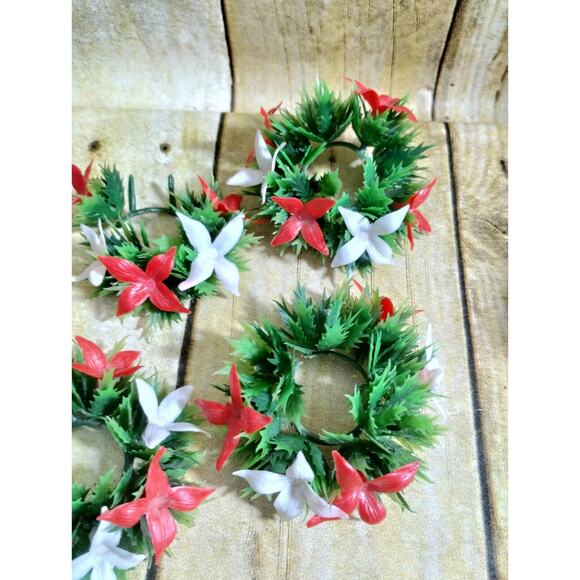 Vtg Christmas Plastic Candle Rings Poinsettia Holly Berries Set Of 6 - Picture 3 of 5